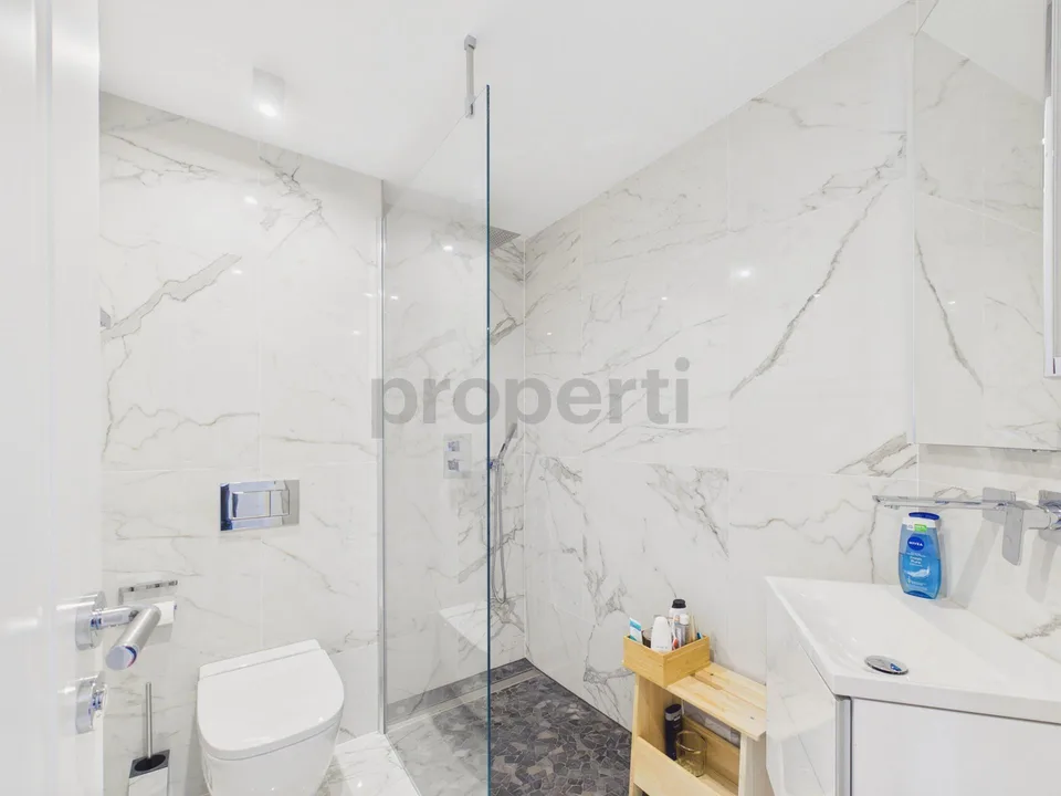 Elegante 2.5 Zimmer-Wohnung mit exklusivem Interieur in Oberterzen – Foto 7 von 8