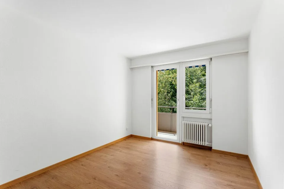 Preiswerte 4.5-Zimmerwohnung - ruhig gelegen und im Grünen – Foto 10 von 12