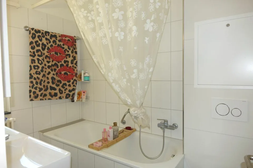 Preiswerte 4.5-Zimmerwohnung - ruhig gelegen und im Grünen – Foto 6 von 12