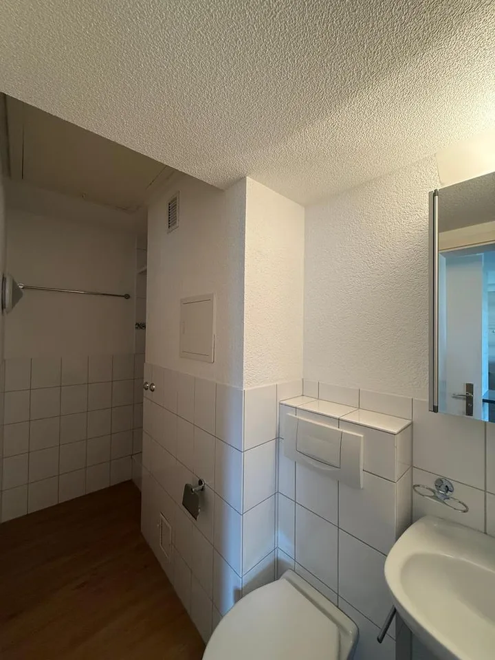Helle 1.5-Zimmerwohnung im 3. Stock – foto 6 di 8
