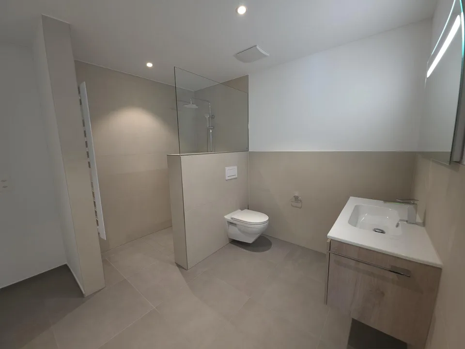 Exklusive 3.5 Zimmerwohnung mit grosszügiger Süd-Terrasse – photo 7 of 11
