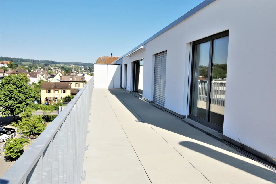 Moderne 5.5 Zimmer Attikawohnung im Zentrum von Feuerthalen – photo 10 sur 13