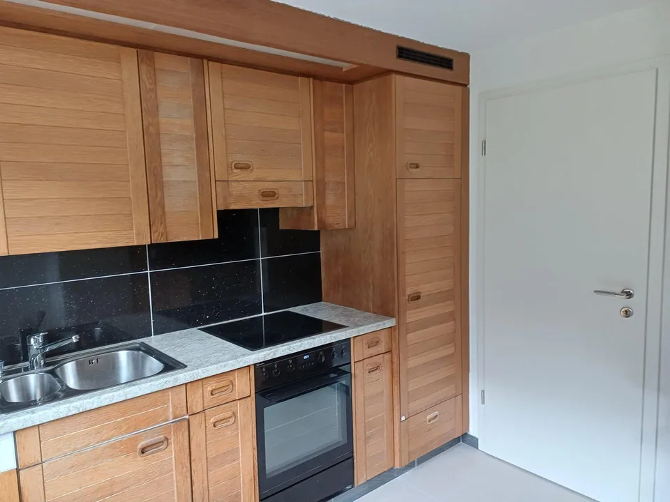 4 1/2 - Zimmer-Wohnung im 1. OG – photo 2 sur 6
