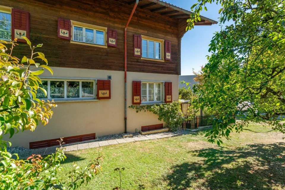 La Casa con Carattere - molto Spazio, bellissimi Elementi in Legno e un Giardino da Sogno – foto 4 di 15