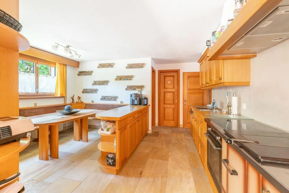 La Casa con Carattere - molto Spazio, bellissimi Elementi in Legno e un Giardino da Sogno – foto 11 di 15