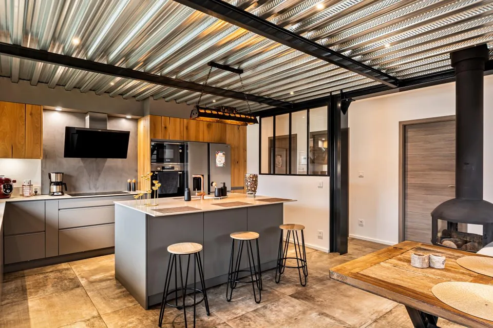 Villa d'exception de lautre côté de la frontière – Foto 4 von 14