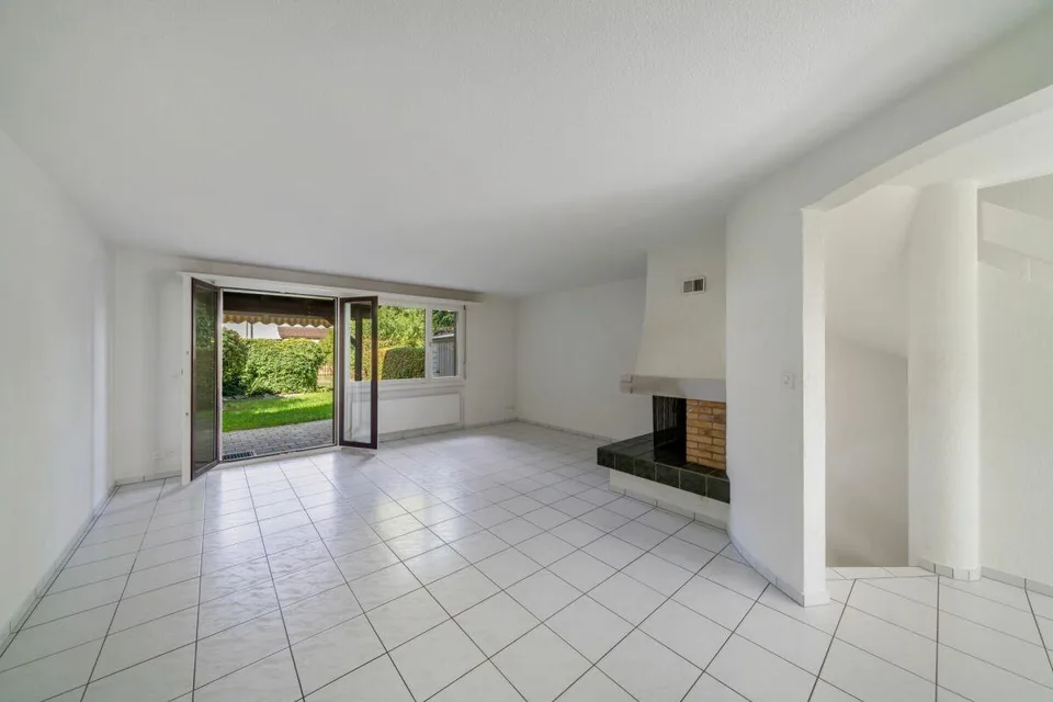 Charming semi-detached house with plenty of space and a small, idyllic garden – photo 2 of 5