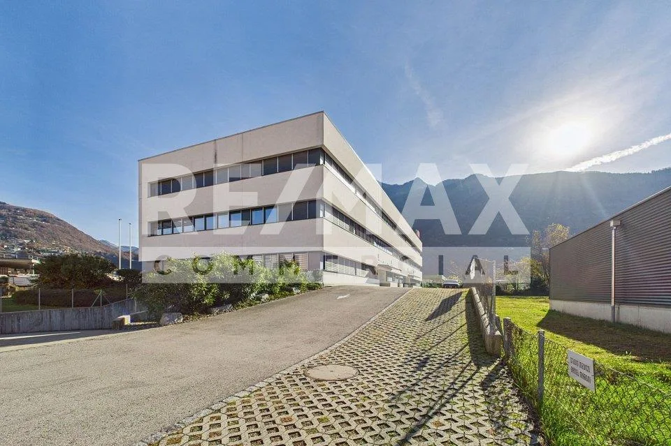 Elegante immobile commerciale con spazio per uffici – photo 8 sur 13