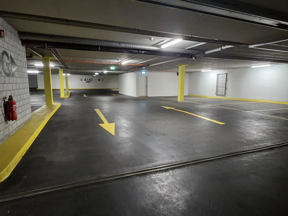 Einstellplätze direkt am Bahnhof zu vermieten – photo 4 sur 4