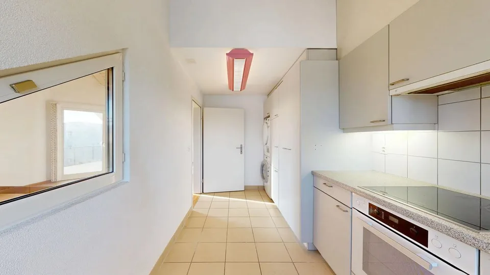 3.5-Zimmer-Maisonette-Wohnung mit Einstellhallenplatz und Potenzial – foto 5 di 13