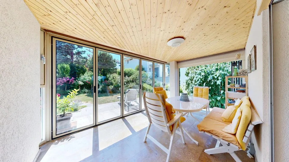 Idyllisches 8-Zimmer-Einfamilienhaus mit grossem Garten und Garage – foto 17 di 25