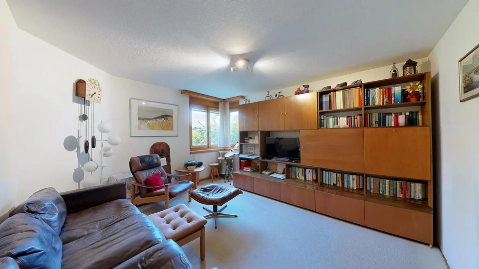 Idyllisches 8-Zimmer-Einfamilienhaus mit grossem Garten und Garage – foto 16 di 25