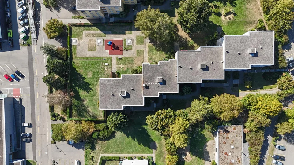 Viel Raum zum Wohlfühlen - helle 4-Zimmerwohnung mit Balkon und Lift – photo 12 sur 12