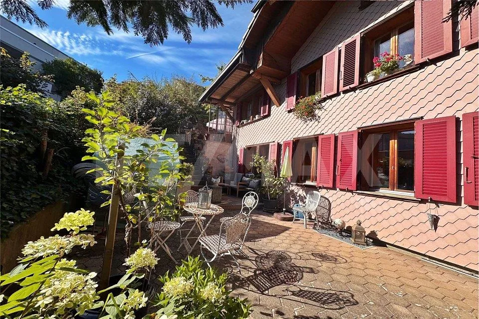 Einfamilienhaus mit Charakter und grosszügigem Raumangebot – foto 7 di 13