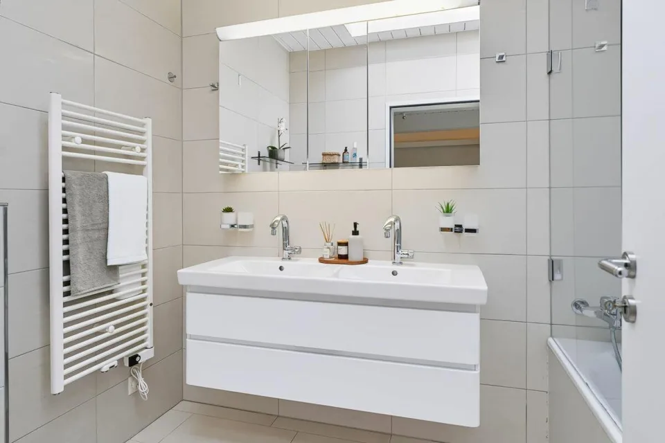 Exklusives 6½-Zimmer-Einfamilienhaus inklusive Einliegerwohnung – photo 5 of 13