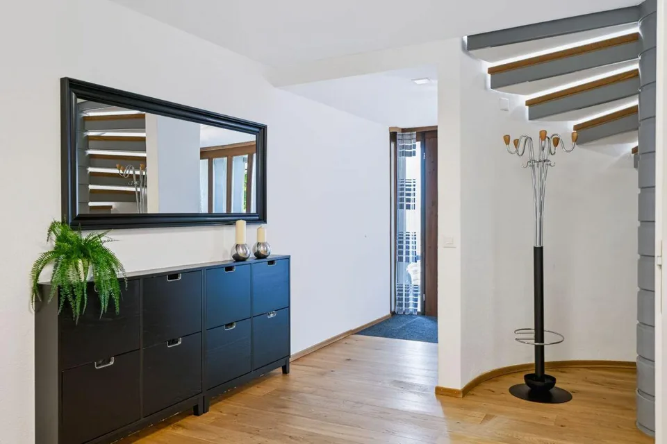 Exklusives 6½-Zimmer-Einfamilienhaus inklusive Einliegerwohnung – photo 9 of 13