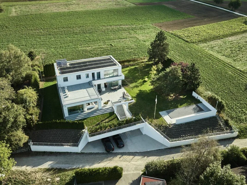 Privater Luxus mit Weitblick – photo 2 of 11
