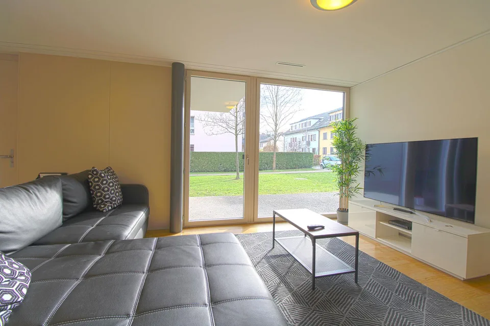 Stilvoll möbliertes Community Studio in Zürich Seebach – Foto 6 von 15