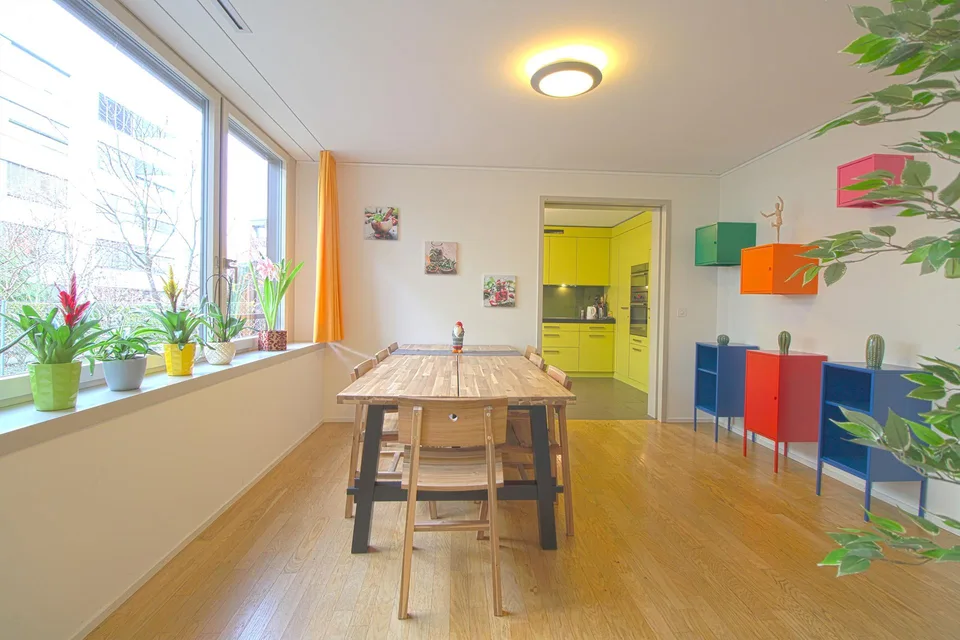 Stilvoll möbliertes Community Studio in Zürich Seebach – Foto 11 von 15