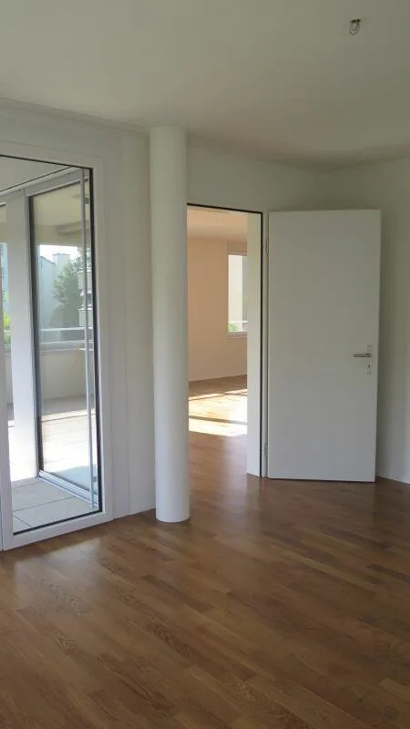 Wunderschöne und grosse 2.5-Zimmerwohnung - Alles nah - In der Stad... – Foto 9 von 13