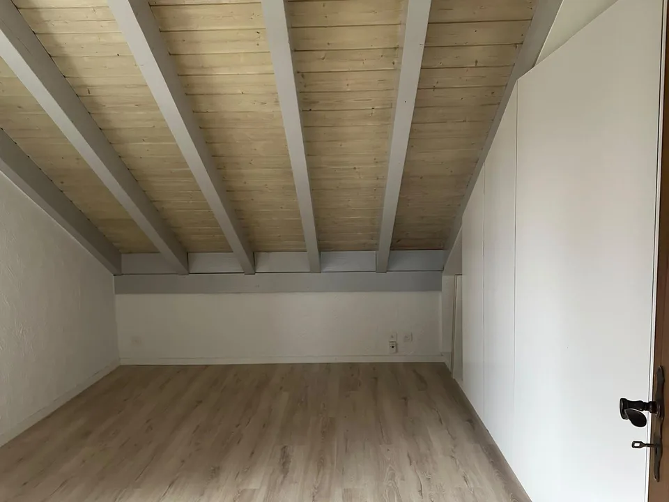Schöne, ruhige 2.5 Zimmerwohnung – Foto 2 von 9