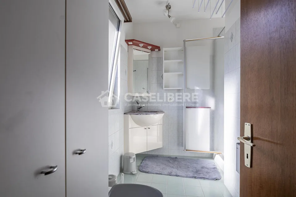 AMPIO E LUMINOSO 4.5 LOCALI A BELLINZONA (GALBISIO) – photo 15 sur 20