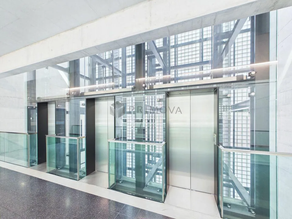 Repräsentative Bürofläche an bester Lage in Zürich-Oerlikon – foto 3 di 19