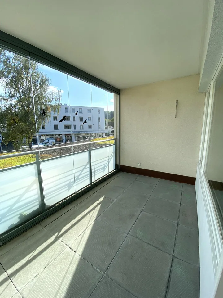 Grosszügige und helle Wohnung – Foto 7 von 7