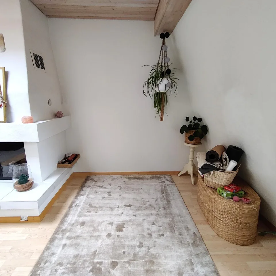 Dein Platz über den Dächern mit Terrasse und Kamin! – photo 3 of 13