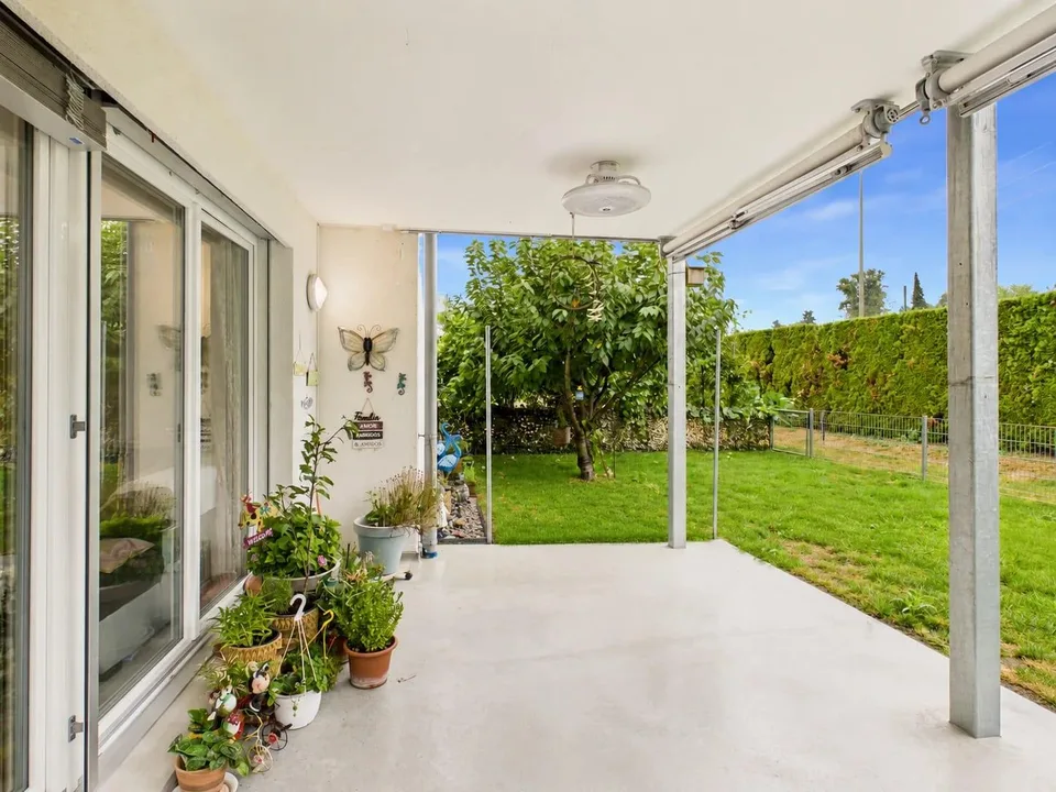 Appartamento giardino 4.5 locali con terrazza spaziosa a Oberglatt – foto 1 di 13