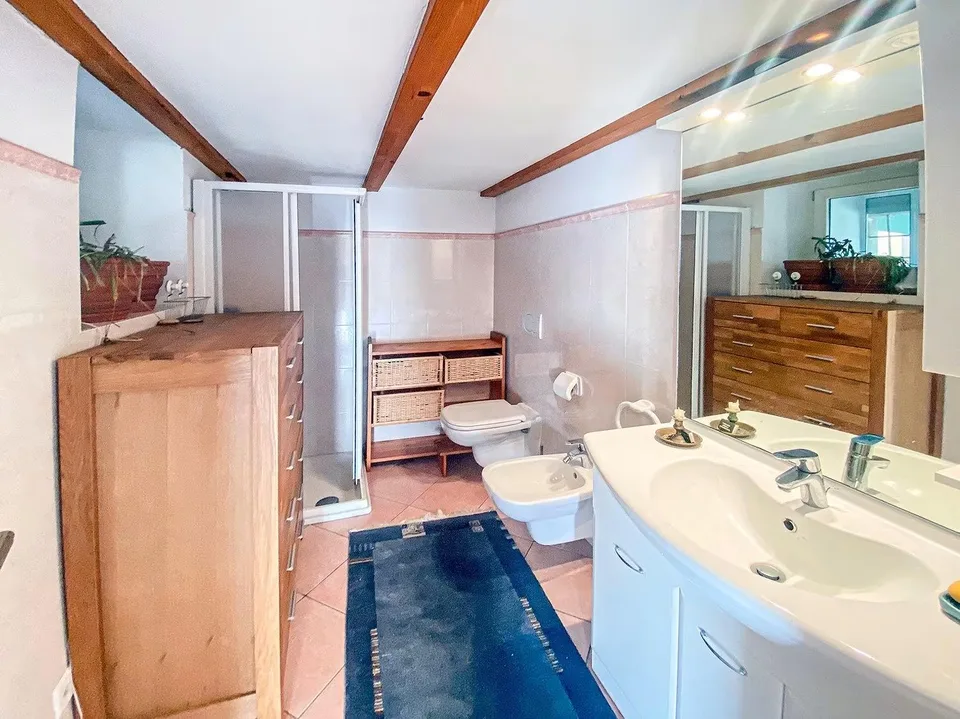 Charmantes Einfamilienhaus in Santa Maria Calanca mit Panoramablick – foto 9 di 10