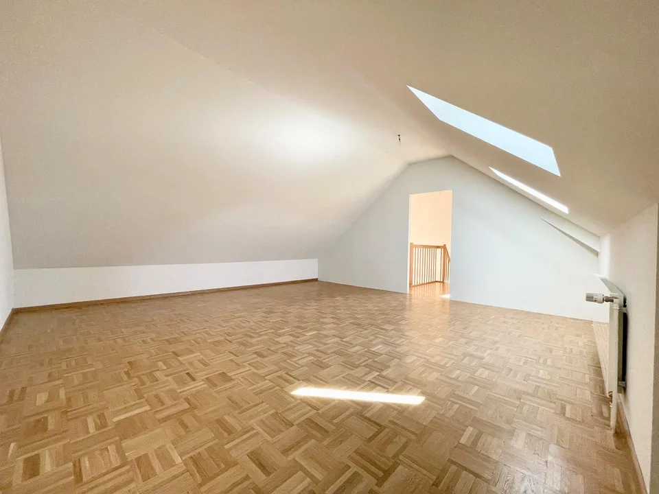 Aussicht über Basel! Moderne 2.5-Zimmer-Maisonette-Dachwohnung 80m2 – photo 11 sur 13