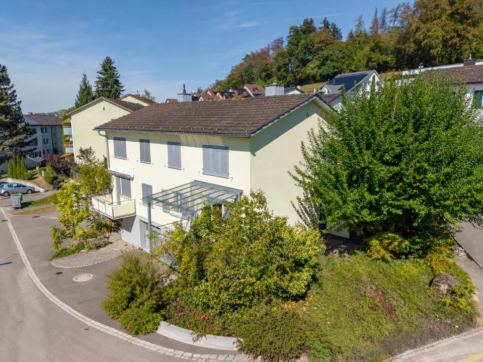 CHARMANTE DOPPELHAUSHÄLFTE MIT SONNENBALKON UND KLEINEM GARTEN – Foto 18 von 27