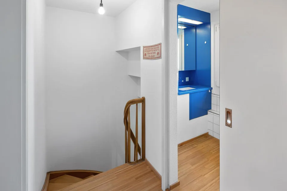 CHARMANTE DOPPELHAUSHÄLFTE MIT SONNENBALKON UND KLEINEM GARTEN – Foto 13 von 27