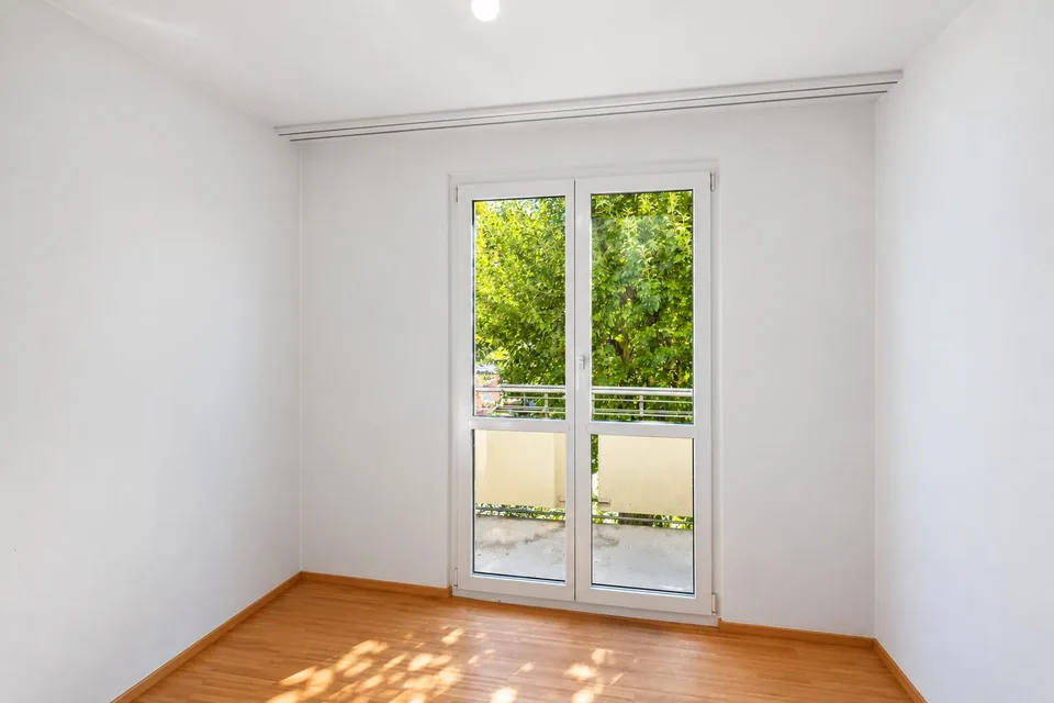 CHARMANTE DOPPELHAUSHÄLFTE MIT SONNENBALKON UND KLEINEM GARTEN – Foto 9 von 27