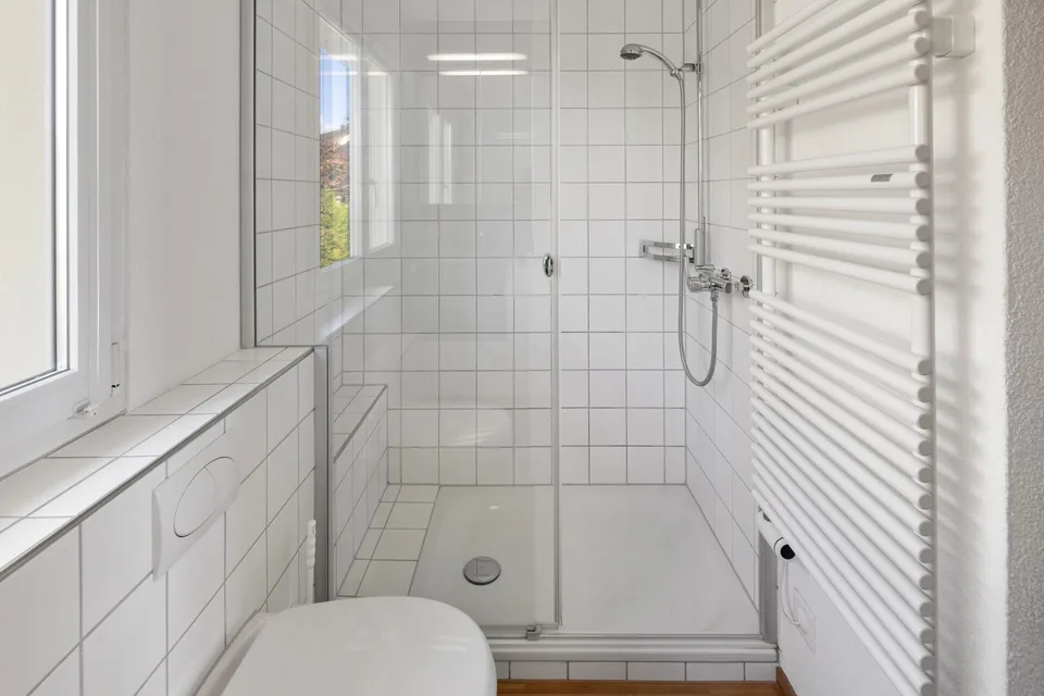 CHARMANTE DOPPELHAUSHÄLFTE MIT SONNENBALKON UND KLEINEM GARTEN – Foto 11 von 27