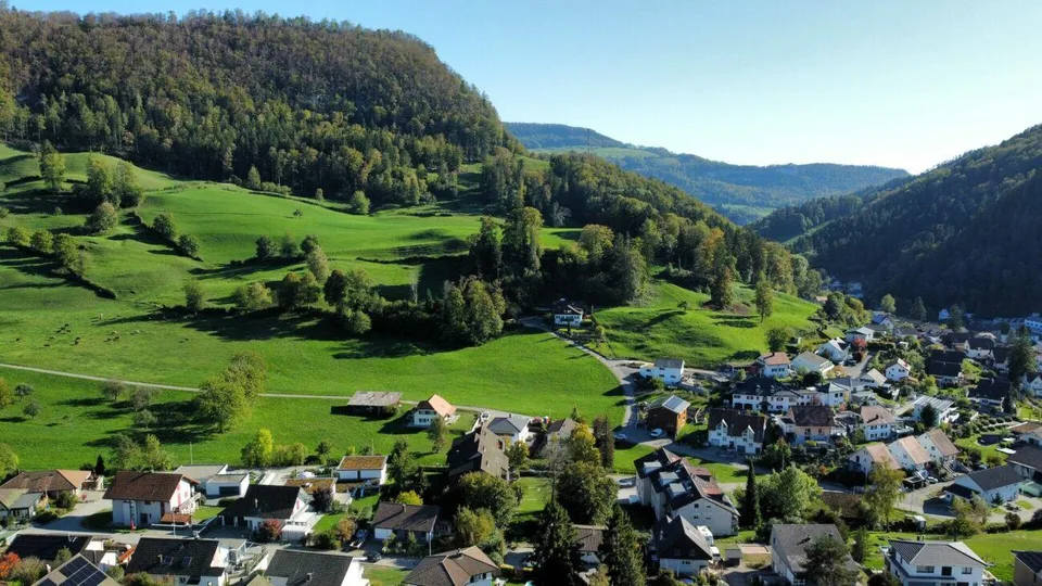 RUHIGE LAGE VOLL VERMIETET TOP RENDITE 4.5% – Foto 3 von 13