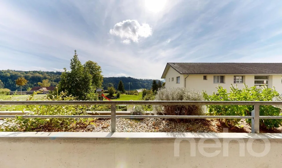 Appartement familial spacieux avec grande terrasse sud à Adligenswil – photo 3 sur 11