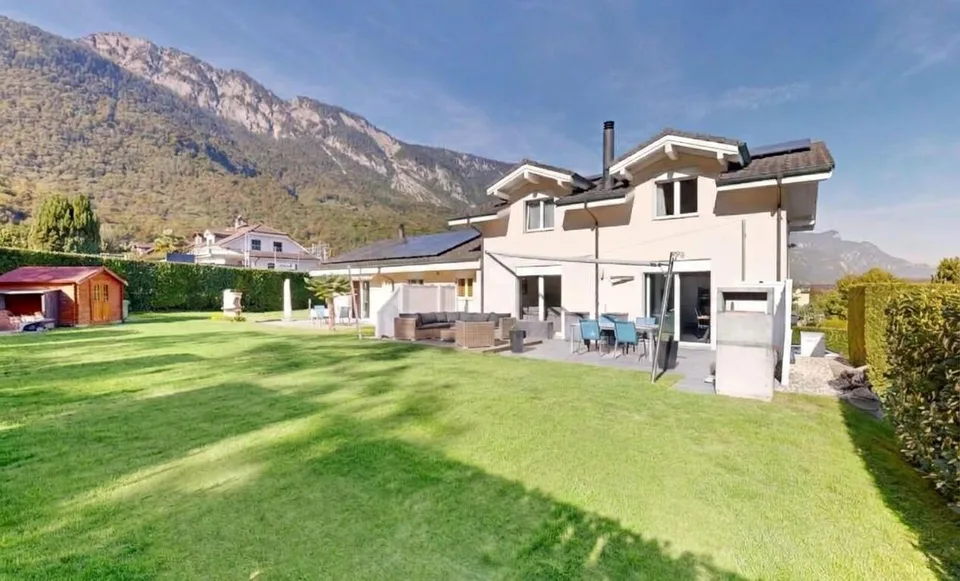 Collombey-Muraz : Maison familiale avec appartement indépendant – photo 2 sur 11