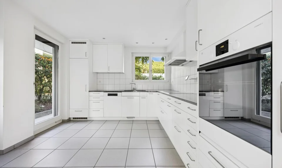 Exklusives 8.5-Zimmer-Einfamilienhaus im Quartier "In der Looren" – photo 4 sur 11