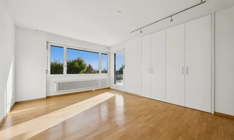Exklusives 8.5-Zimmer-Einfamilienhaus im Quartier "In der Looren" – photo 7 sur 11