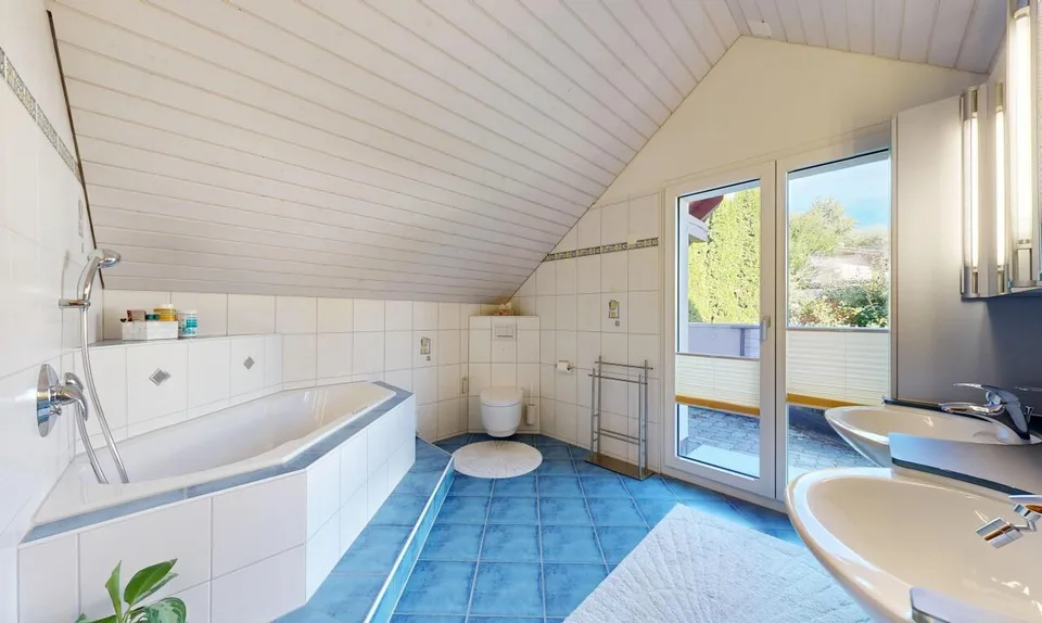 Exklusives 6,5-Zimmer-EFH mit Swimmingpool & traumhafter Gartenanlage – Foto 9 von 11