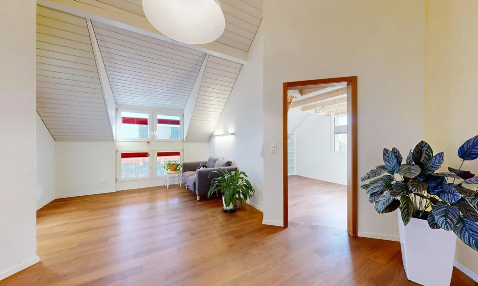 Exklusives 6,5-Zimmer-EFH mit Swimmingpool & traumhafter Gartenanlage – Foto 10 von 11