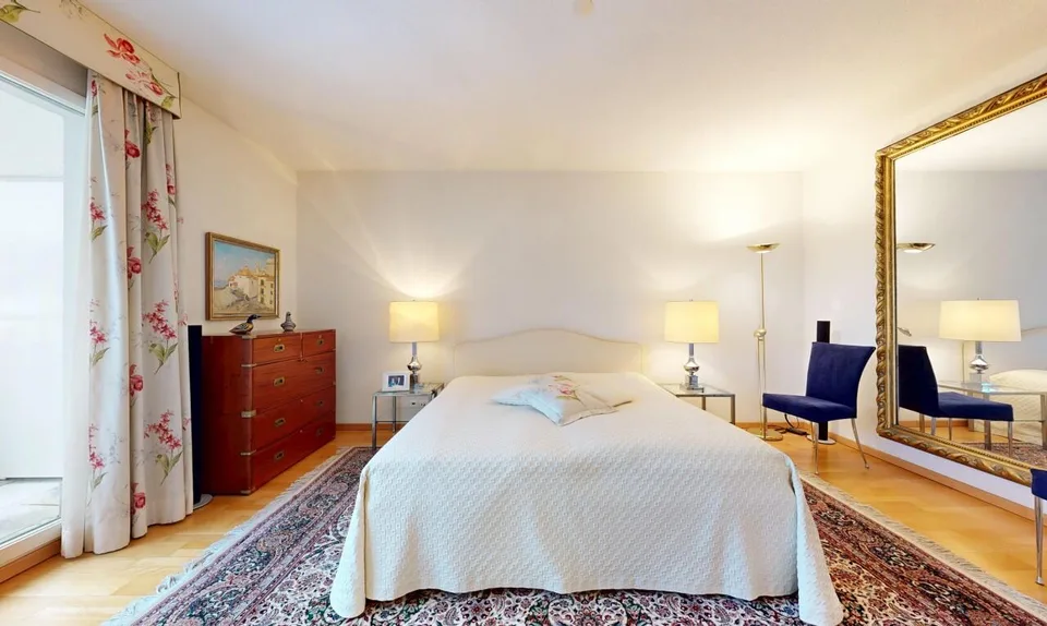 Stilvolle 5.5-Zimmer-Attikawohnung mit Weitsicht – photo 4 sur 13