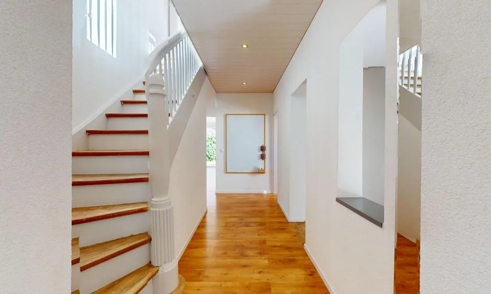 Einfamilienhaus mit herrlicher Aussicht und grossem Garten – photo 9 sur 13