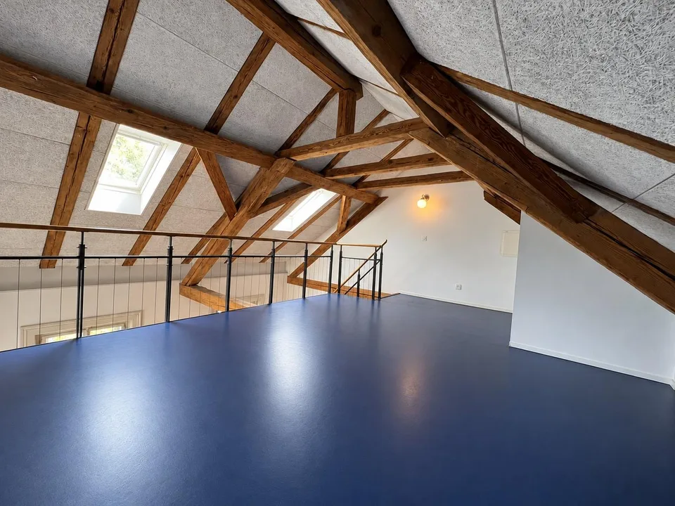 1.5-Zimmer-Galeriewohnung beim Inselspital mieten! – Foto 8 von 9