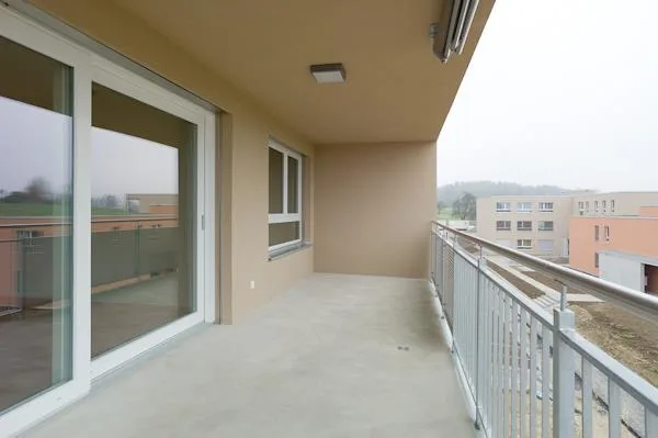 moderne Wohnung in grosszügiger, grüner Überbauung – photo 7 sur 8