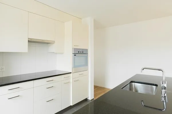 moderne Wohnung in grosszügiger, grüner Überbauung – photo 3 sur 8