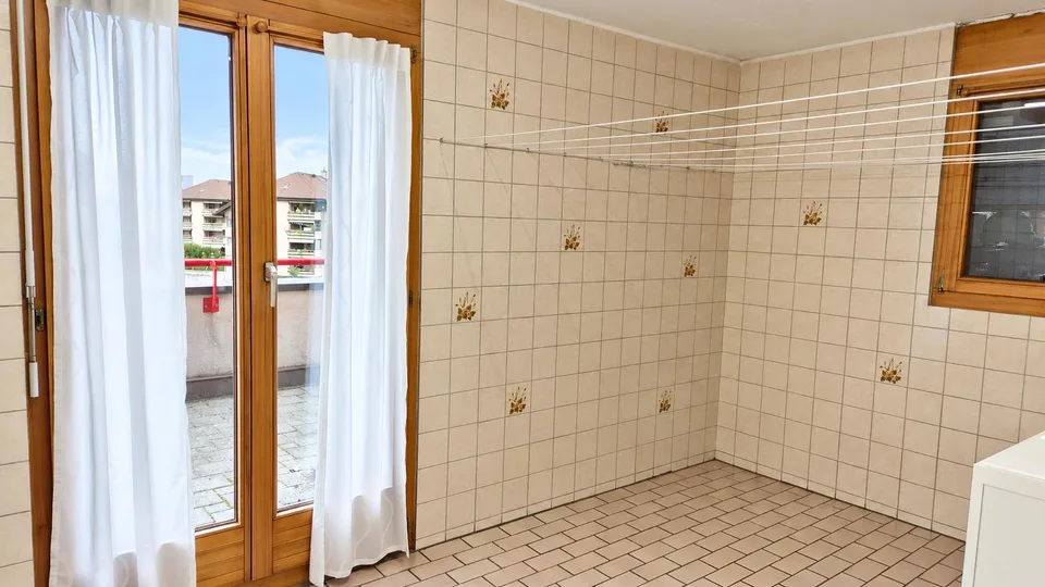 Grosszügiges 7-Zimmer-Einfamilienhaus mit Wintergarten und Terrasse – Foto 7 von 14