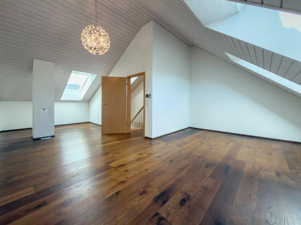 Maison unifamiliale de 6,5 pièces avec oasis parentale et espace pour toute la famille à Erlinsbach AG – photo 15 sur 26